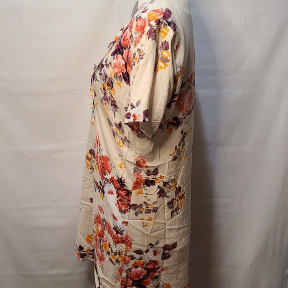 Aakaa Cream & Floral Medium Dress - Picture 2 of 7